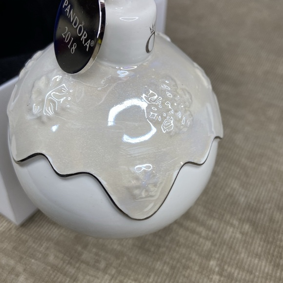 Pandora 2018 Christmas ornament new - Picture 3 of 3
